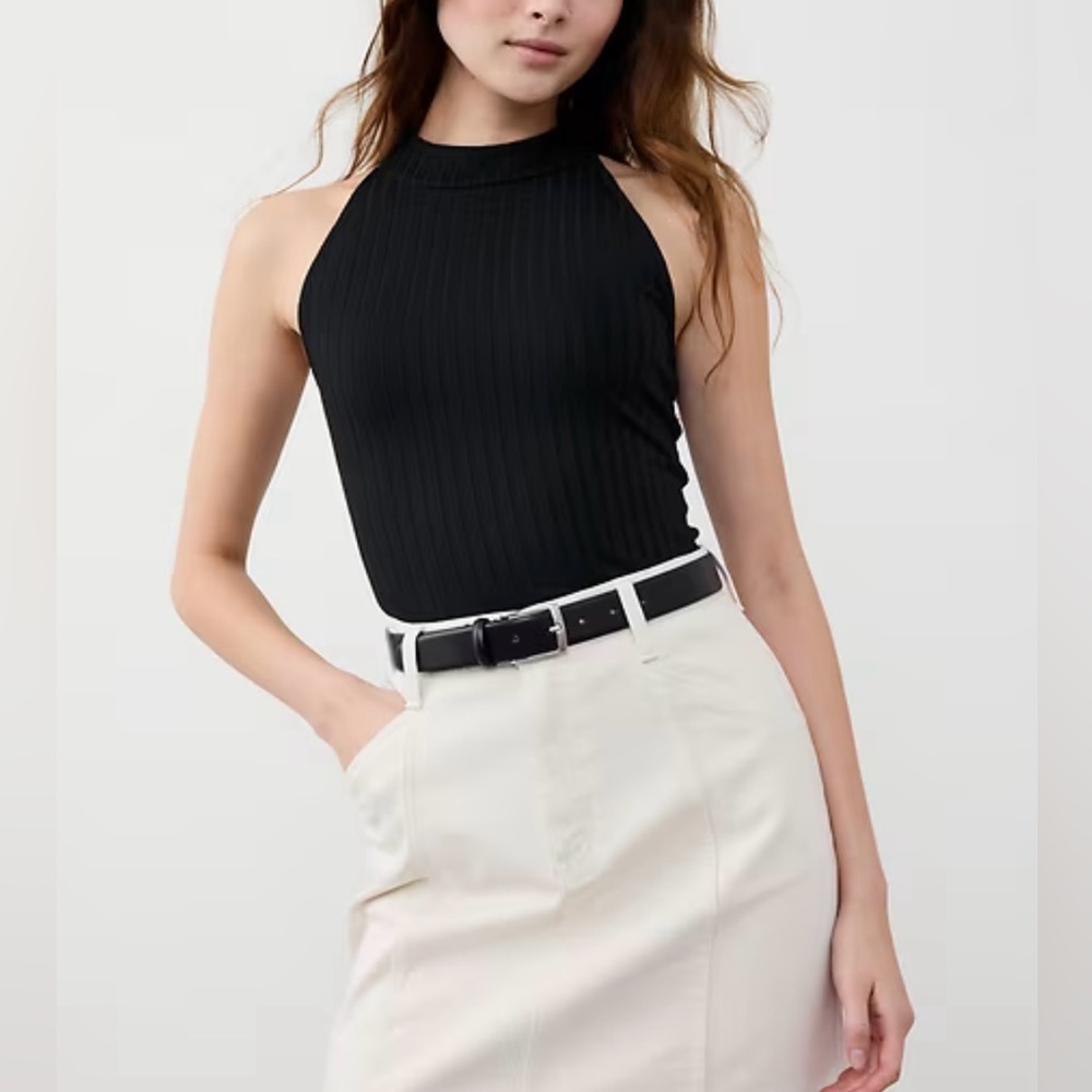 Small Quine Ribbed Mick Neck Top